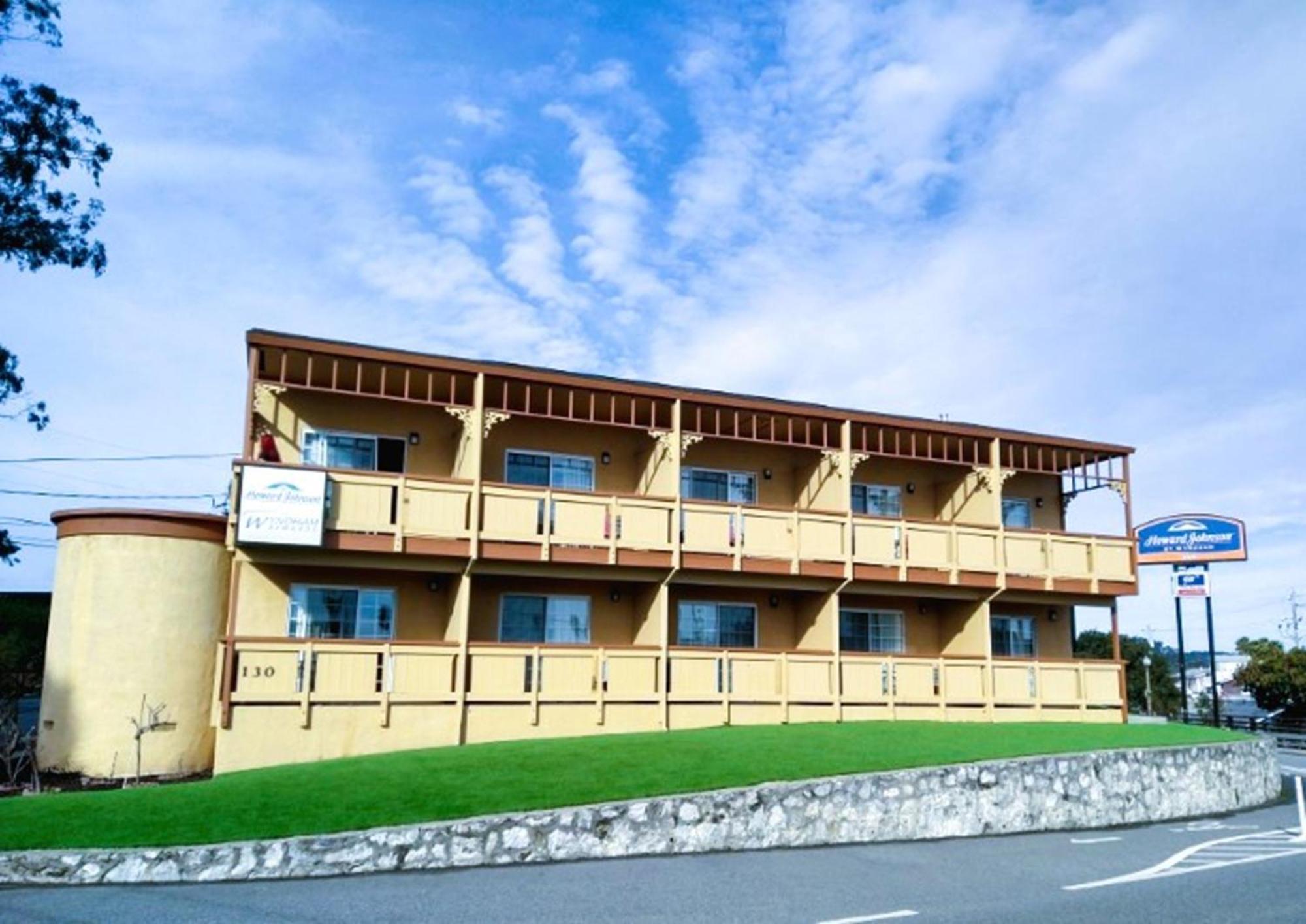 Howard Johnson By Wyndham Santa Cruz Beach Boardwalk Екстер'єр фото