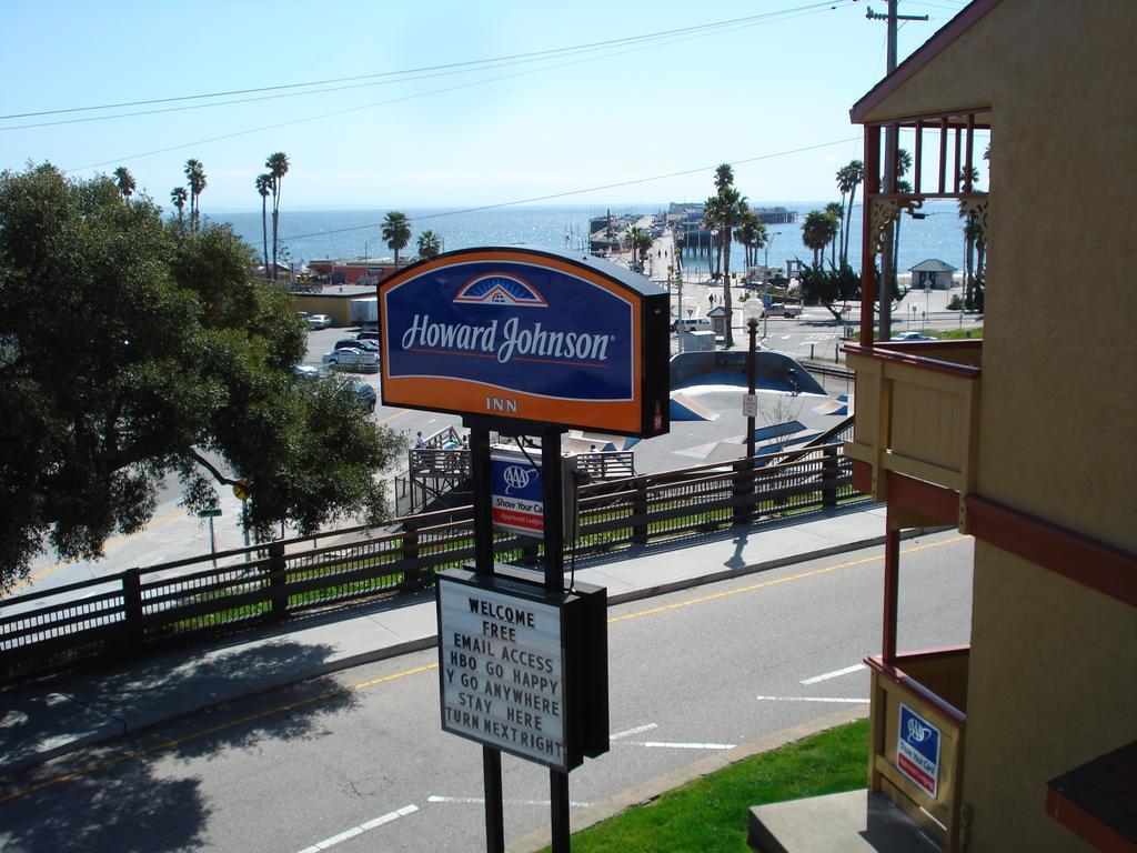 Howard Johnson By Wyndham Santa Cruz Beach Boardwalk Екстер'єр фото